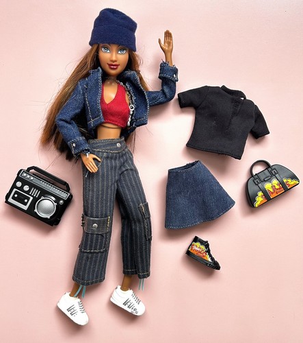 Barbie 2003 vintage - 🤍,
