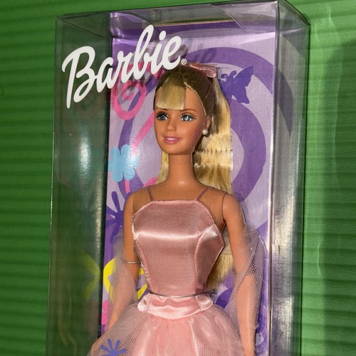 2000 barbie doll - 2000,