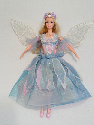 Barbie odette swan - swan, lake
