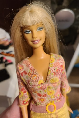 Barbie 2003 vintage hip - doll,